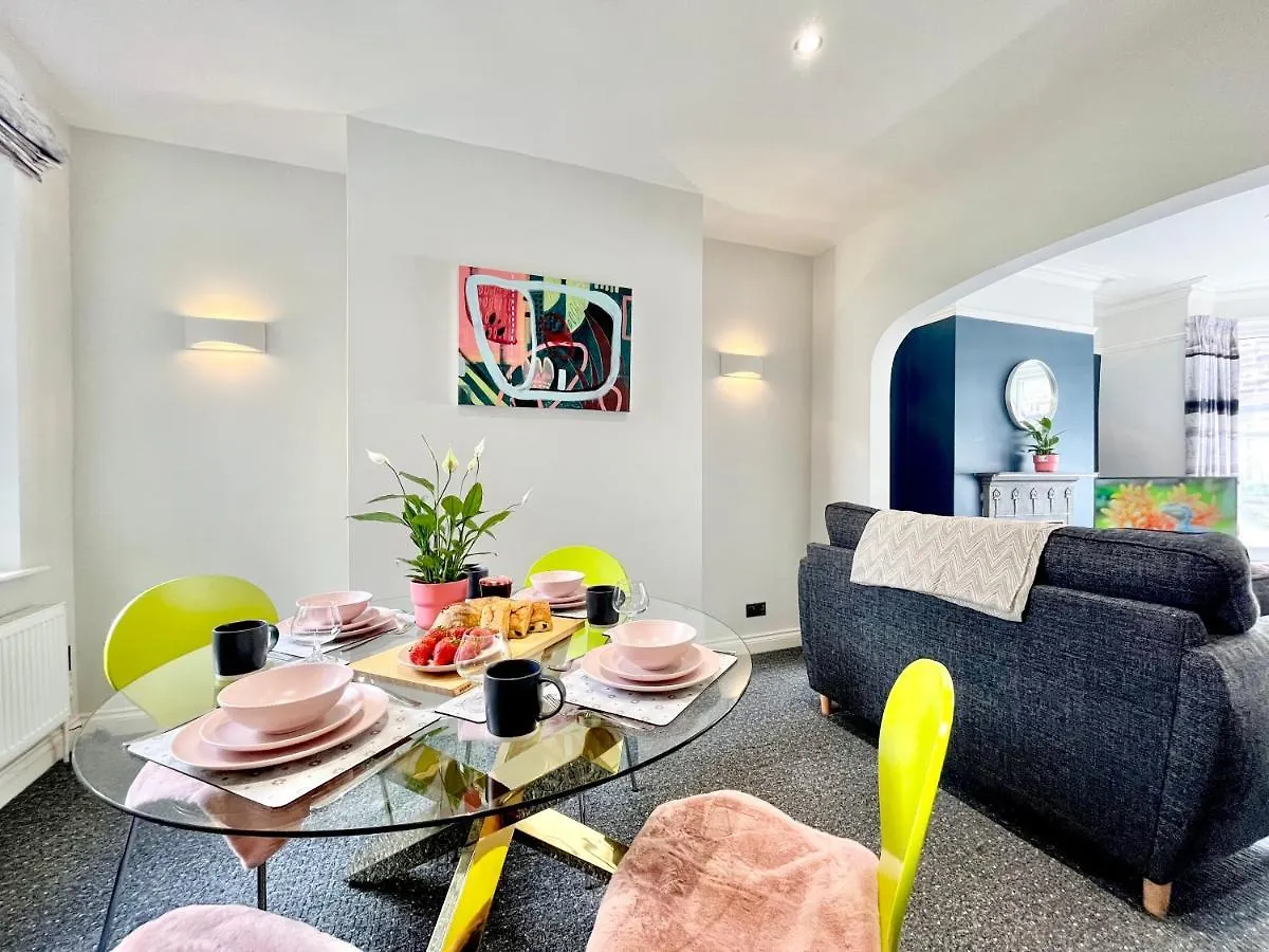 Holiday home Harrogate House For Longer Stays Or City Breaks United Kingdom